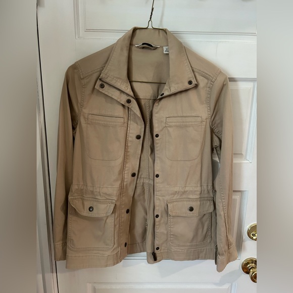 LL Bean Women's Classic Khaki Beige Utility Jacket XS - Picture 1 of 3